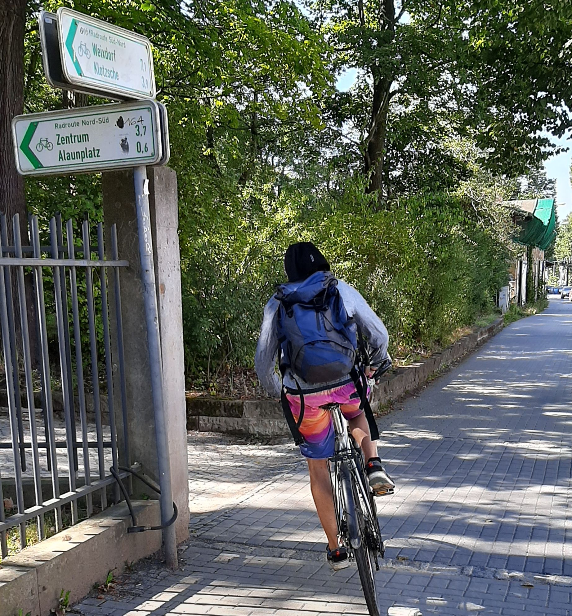 Radwegroute auf der östlichen Seite der Königsbrücker - Foto: ADFC