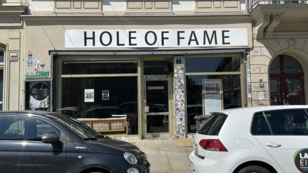 Königsbrücker Straße 39 "Hole of Fame" - Außenansicht