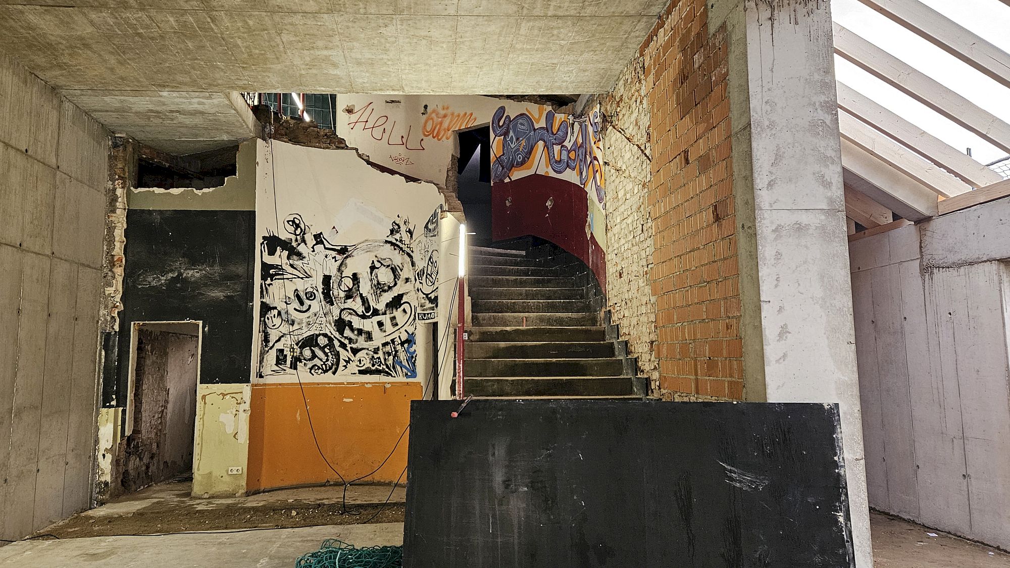 Die alte Wendeltreppe zum Obergeschoss bleibt erhalten. Foto: Anton Launer