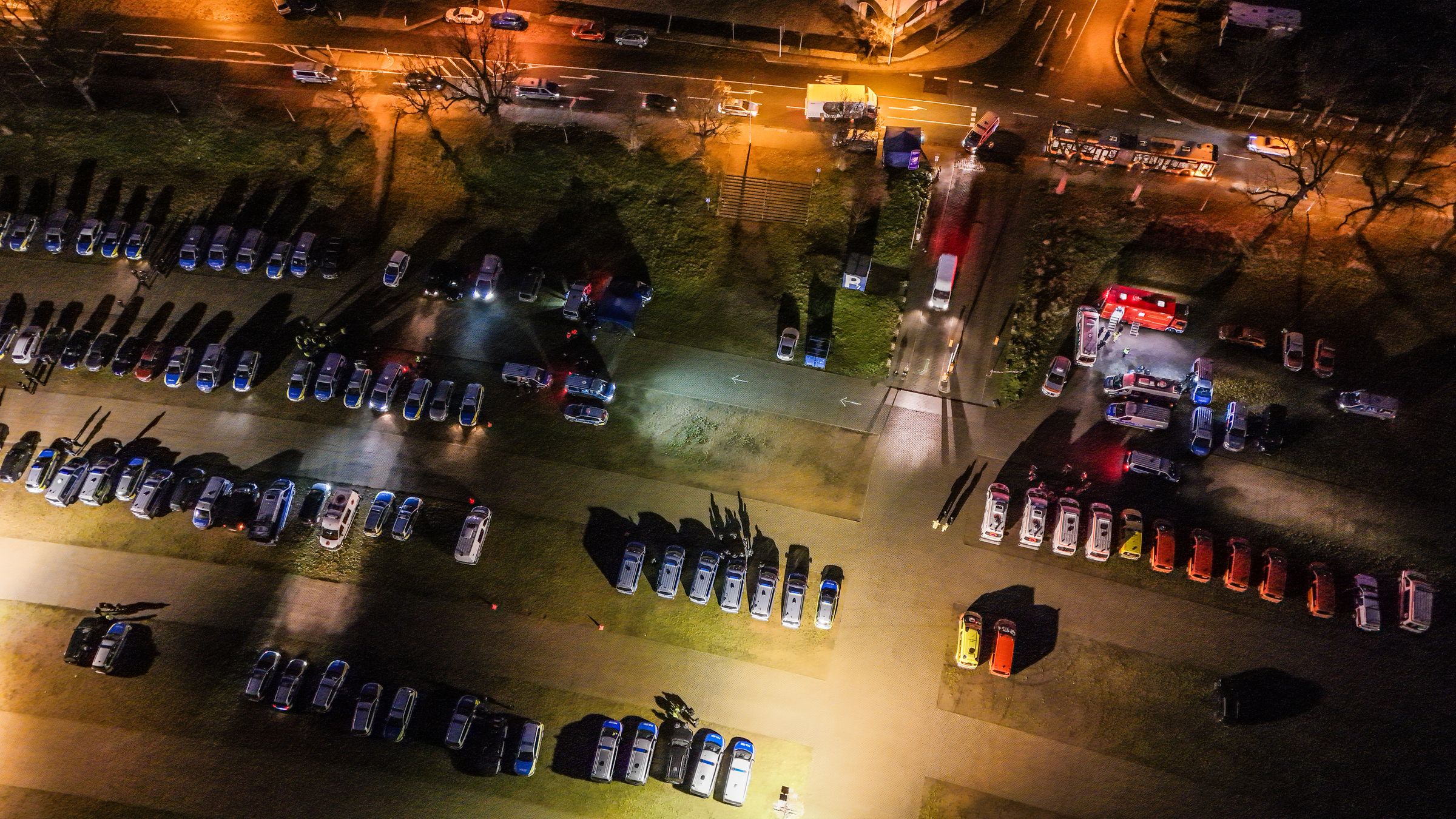 Übersicht über den Kräftesammelplatz in der Rinne Dresden - Foto: Feuerwehr Dresden