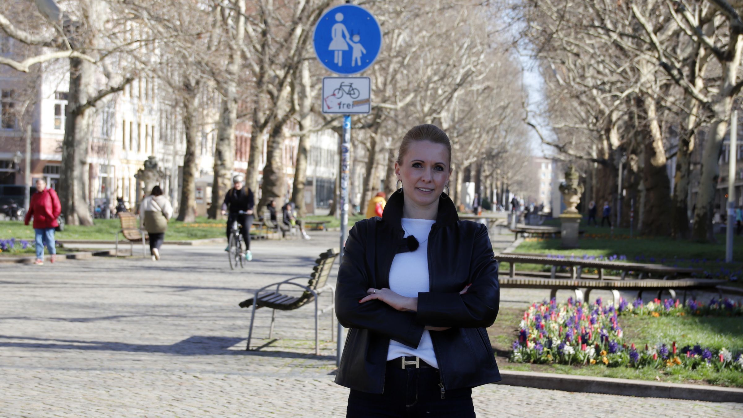 Julia Sasse vom Team Zastrow möchte das Radfahren, zumindest tagsüber, auf der Hauptstraße verbieten. Foto: Anton Launer