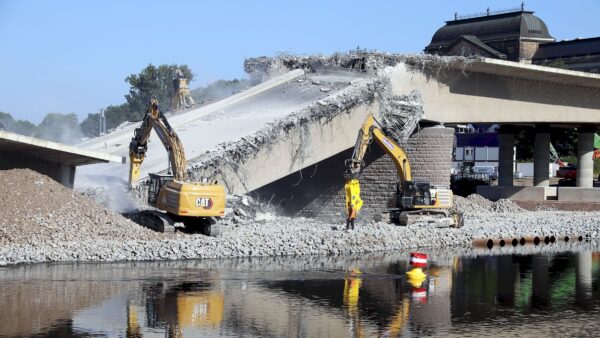 Carolabrücken-Abriss im Juni 2025 - Foto: Anton Launer