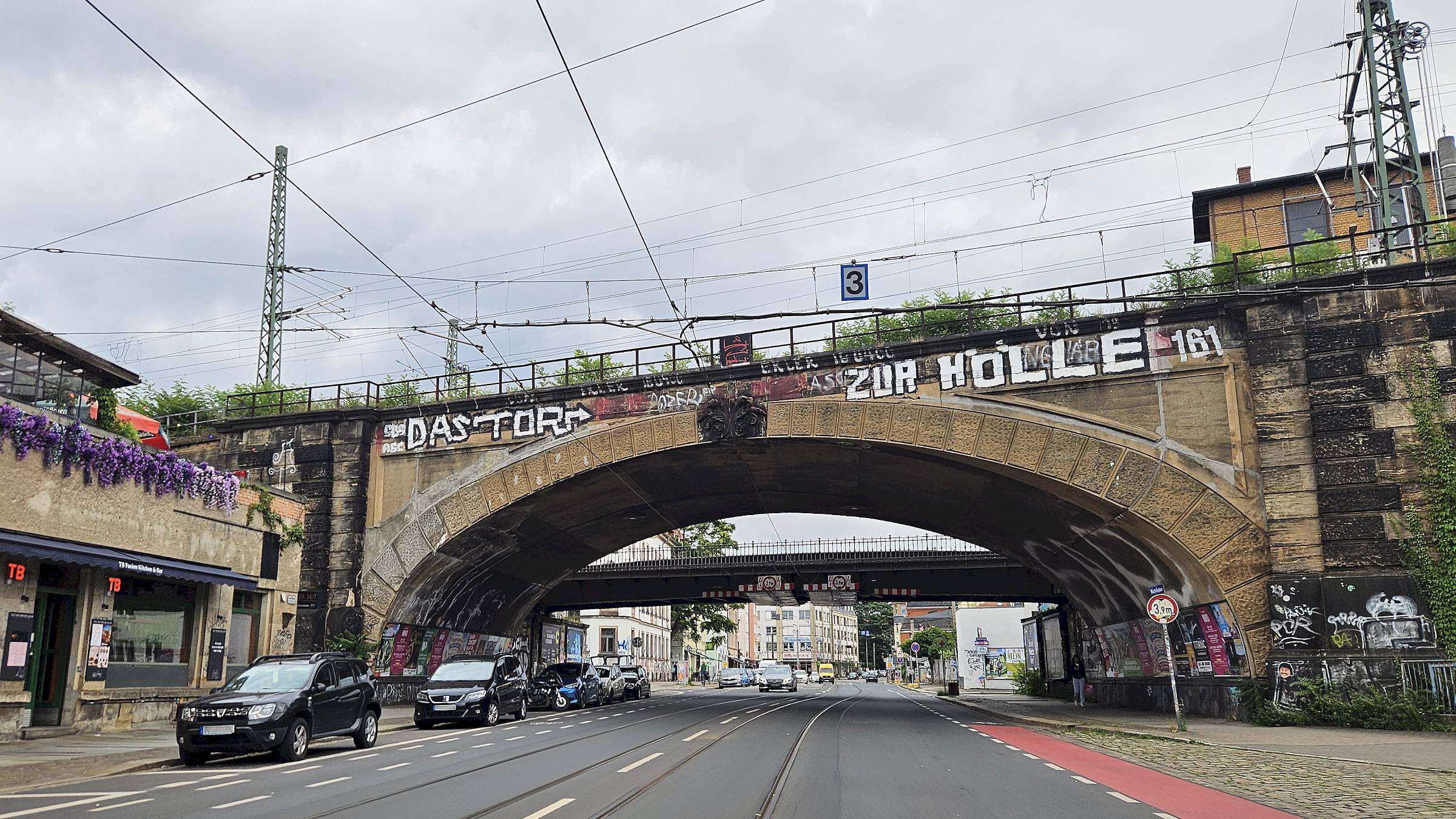 Bröckelnde Bahnbrücke "Tor zur Hölle" - Foto: Archiv Anton Launer