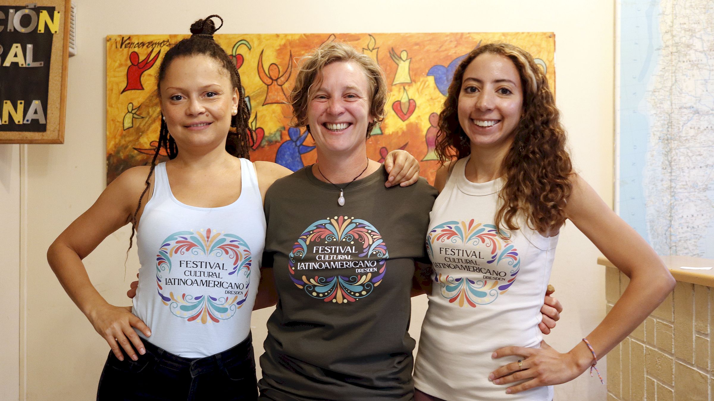 Drei vom Organisationsteam: Gloria, Emilce und Elizabeth - Foto: Anton Launer