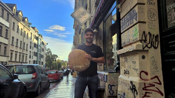 Bäcker Christian Graf eröffnet auf der Alaunstraße den Brotladen - Foto: Anton Launer