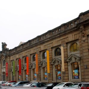 Die Markthalle an der Hauptstraße - Foto: J. Korczysnki