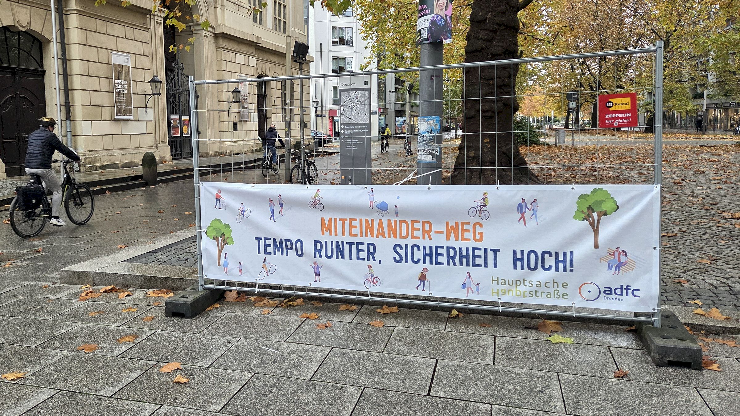 Seit September wirbt der ADFC auf der Hauptstraße: Tempo runter. Sicherheit hoch. Foto: ADFC