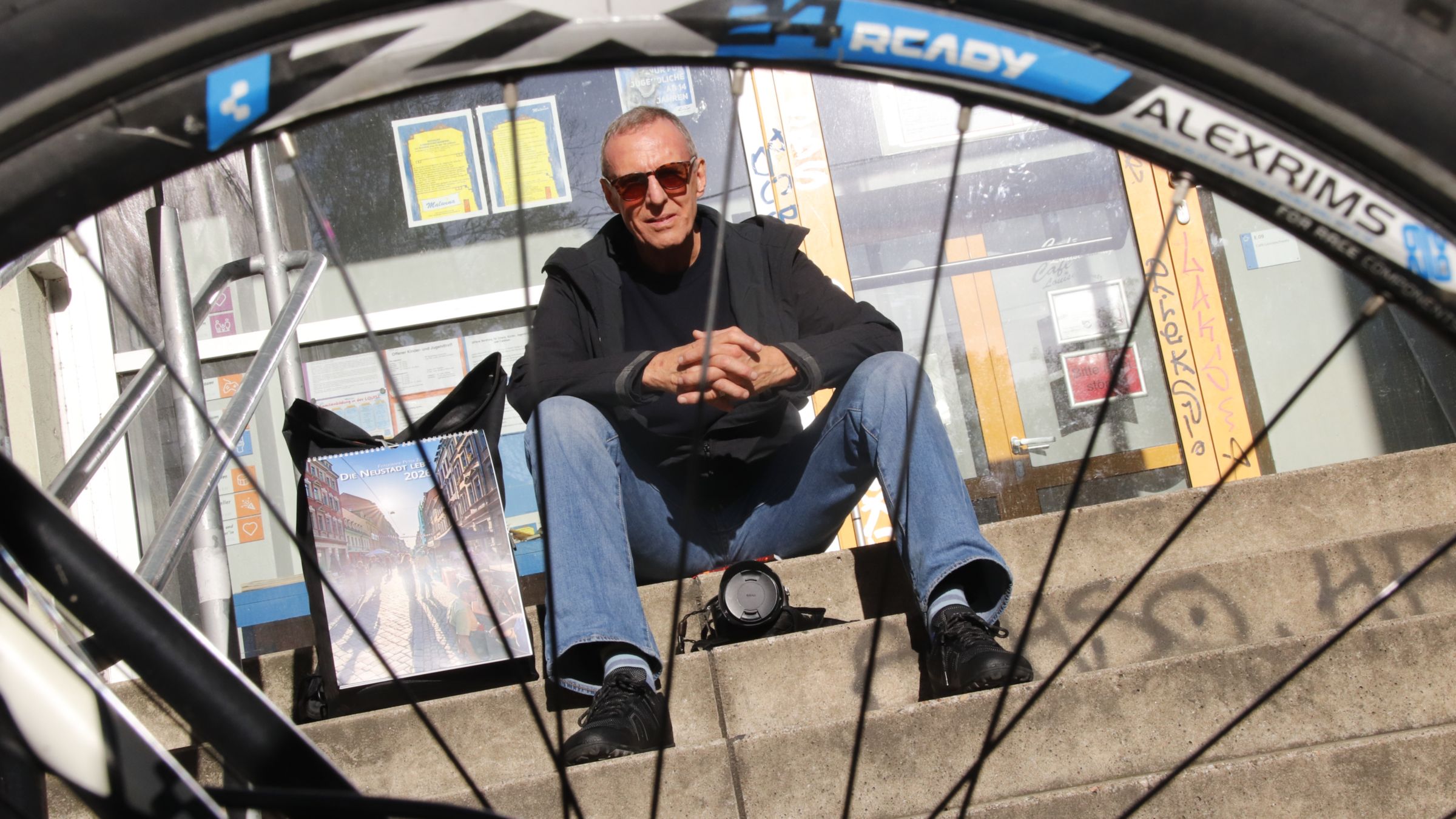 Fotograf Peter Zuber, kurz vor einem Einsatz in der Louise - Foto: Anton Launer