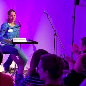 Kiezgeschichten-Autorin Anne Glas - Foto: Enna Miau