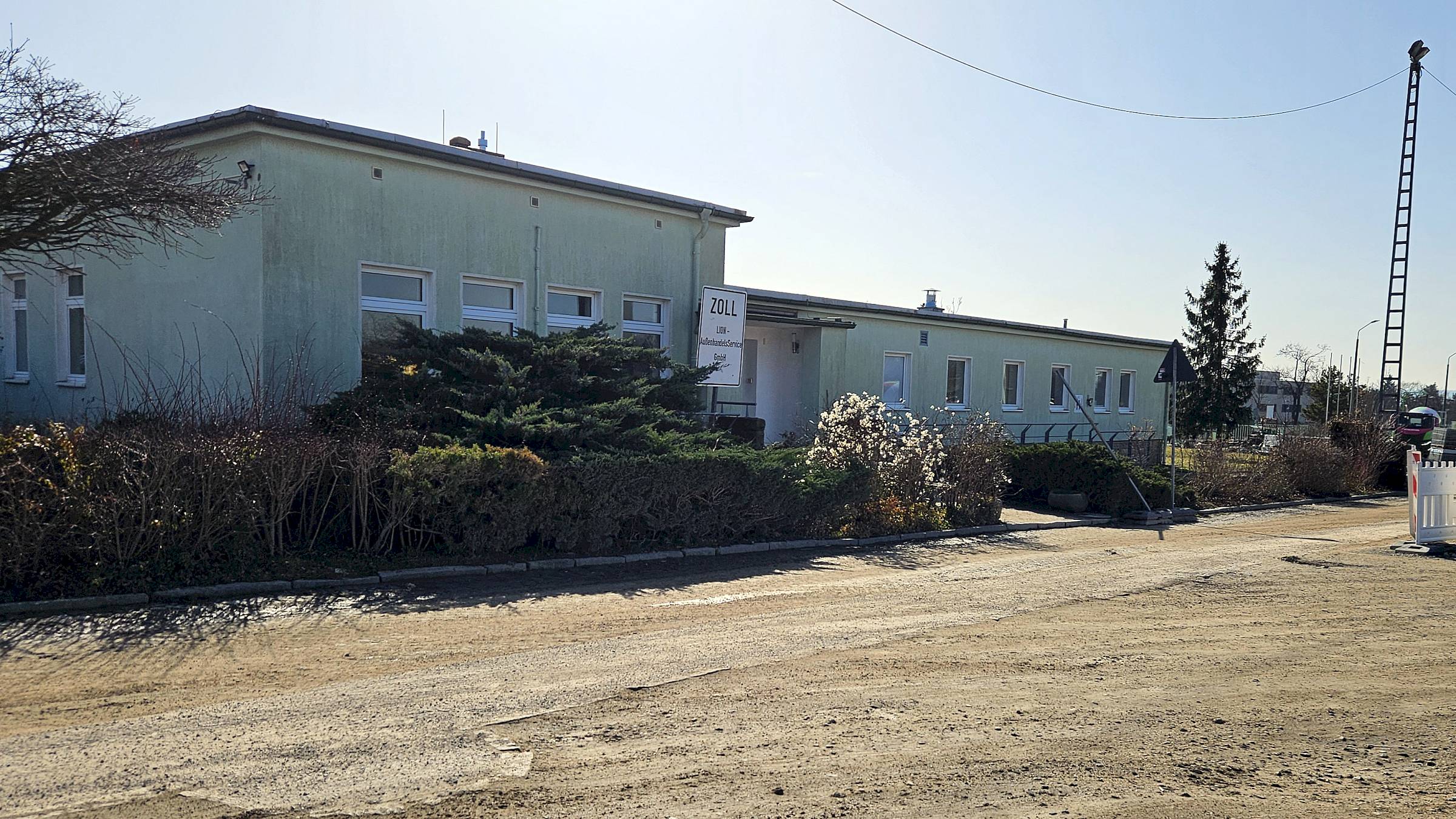 Am Hammerweg gibt es aktuell eine Zollvorabfertigung und eine Toilette für Trucker. Foto: Anton Launer