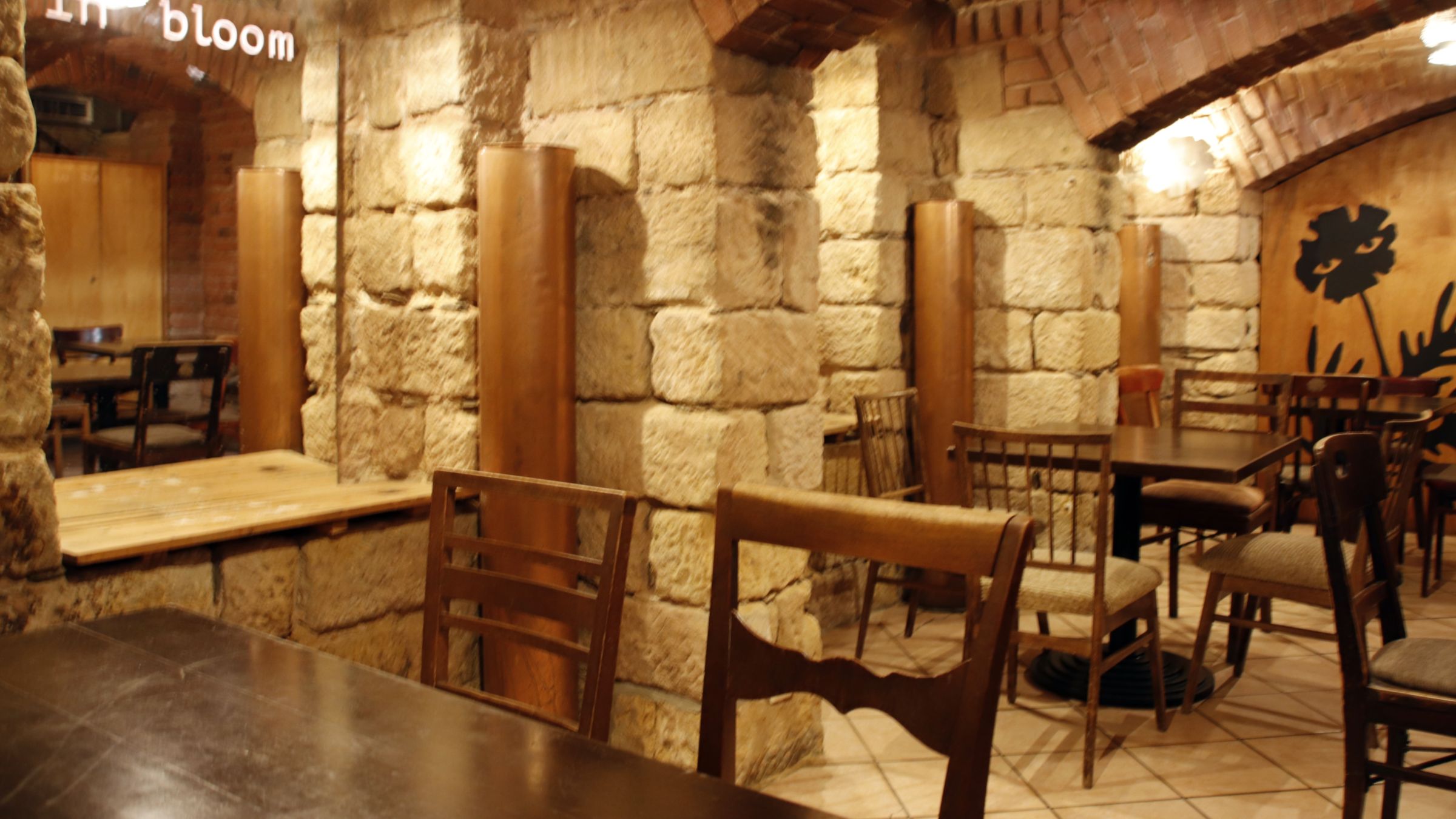 Gemütlicher Keller für weinselige Abende - Foto: Anton Launer