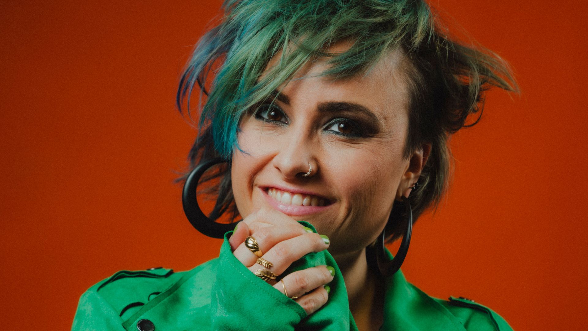 Charly Klauser sagt die Konzerte werden: "Cozy, nahbar und bunt!"