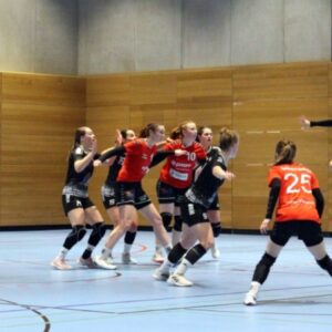 Bittere Niederlage für die Sportis Trotz sieben Treffern von Top-Torjägerin Katja Kaden stand am Ende eine Niederlage - Foto: Sportfreunde 01 Dresden Nord