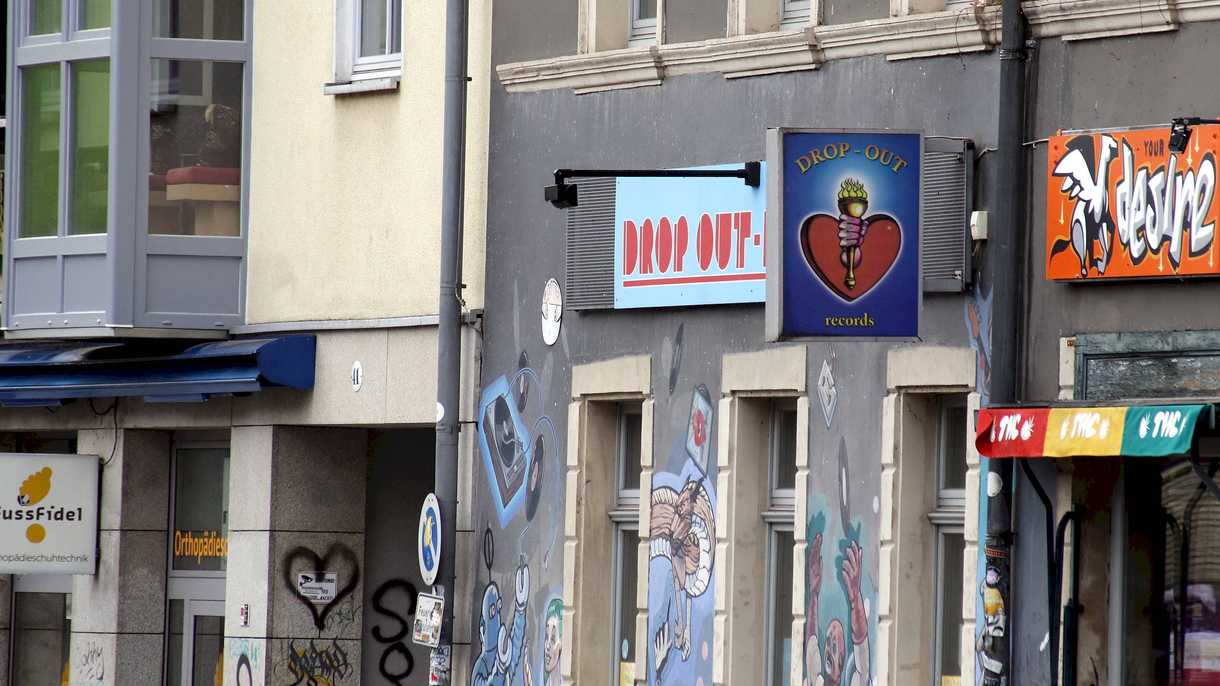 Drop Out Records - Alaunstraße Alaunstraße 43 - Foto: Anton Launer
