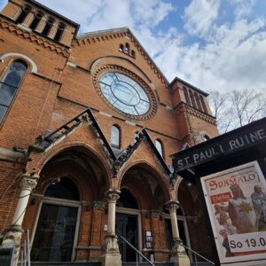 St. Pauli Ruine am Königsbrücker Platz im Hechtviertel - Foto: Anton Launer