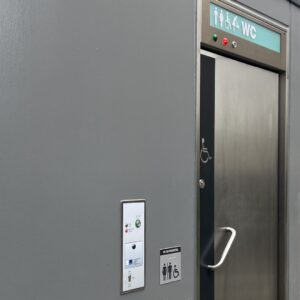 2026-04-13-Toiletteaußen