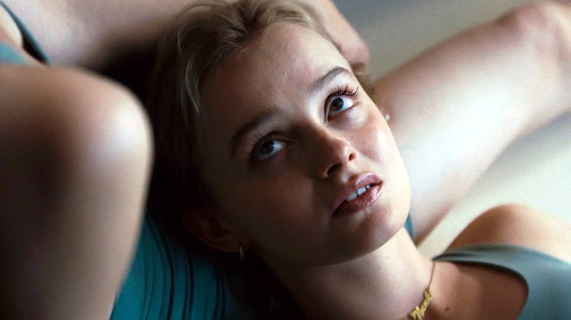 Schauspielerin Maja Bons in der Rolle als Babystar.