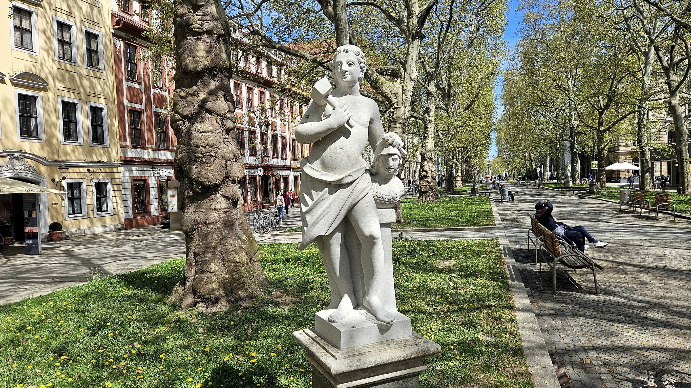 Neueste Statue: Die Bildhauerei - Foto: Anton Launer