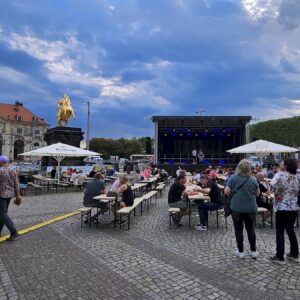 Frühlingsfest am Goldenen Reiter 2025 - Foto: Archiv Anton Launer