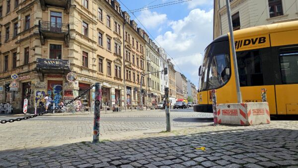 Diagonal-Ampel für Schiefe Ecke wird eingerichtet. Foto: Anton Launer