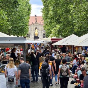 Weinsommer auf der Hauptstraße Weinsommer auf der Hauptstraße, in diesem Jahr vom 16. bis 18. Juli - Foto: Archiv Anton Launer