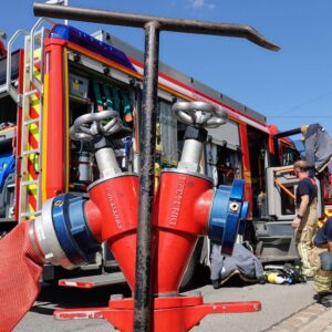 Balkonbrand an der Bautzner Straße Feuerwehreinsatz an der Bautzner Straße - Foto: Roland Halkasch