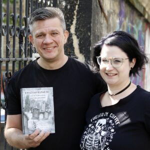 Marcus Wächtler und Ann-Marie Eßer-Wächtler haben das Buch gemeinsam geschrieben. Foto: Anton Launer