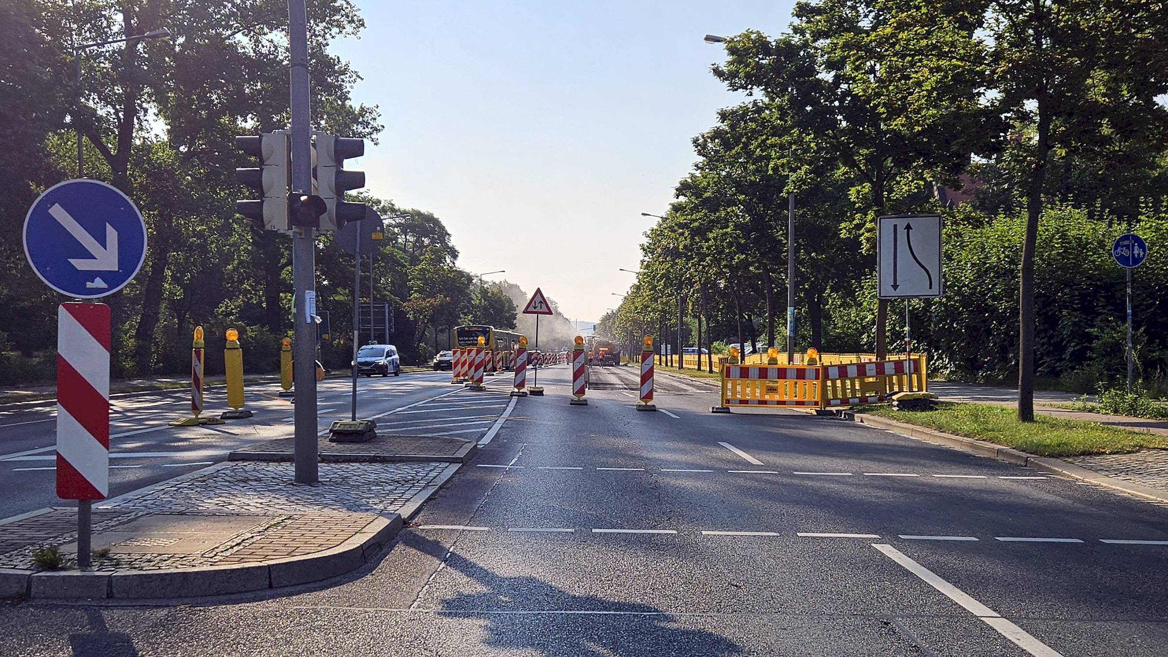 Kurz nach der Hans-Oster-Straße wird die Fahrbahn verengt. Foto: Anton Launer