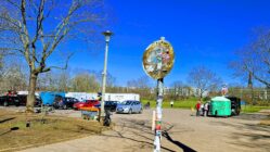 Alaunparkplatz? Zu Markttagen ist auch Platz-Parken angesagt. Foto: Archiv Anton Launer