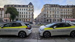 Königsbrücker wird geräumt Die Polizeibehörde bestreift die östliche Königsbrücker Straße. Foto: Anton Launer
