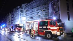 Brand an der Pulsnitzer Straße Feuerwehreinsatz an der bautzner Straße - Foto: Roland Halkasch